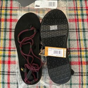 Teva voya infinity sandal